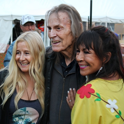 Kim Hasse along with Gordon Lightfoot and Carol Rose Daniels.